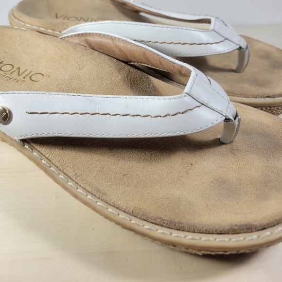 Vionic White Orthaheel Grenada Post Toe Wedge Heel Sandals Women’s Size 6 - Picture 10 of 12